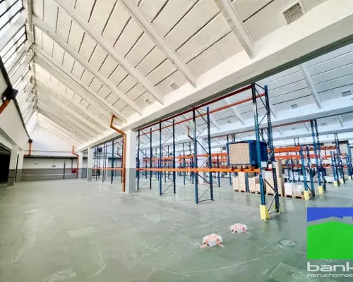 Górna - hala na parterze 3080 m2 ul. Senatorska