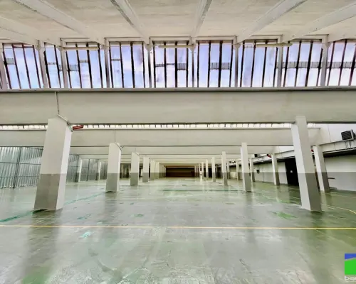 Górna - hala na parterze 3080 m2 ul. Senatorska