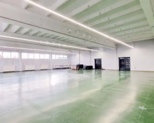 Pabianice - magazyn 670 m2 Ip. winda towarowa