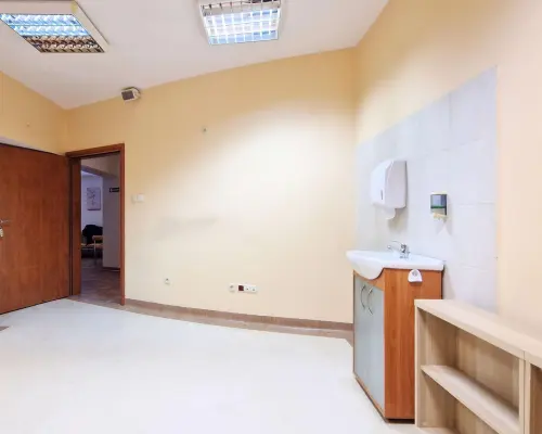 Centrum - gabinet 18 m2 I piętro al. Kościuszki
