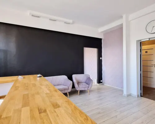 Górna / Dąbrowa - lokal o pow. 98 m2 I piętro