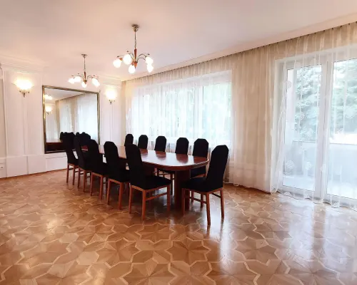 Julianów - do wynajęcia dom 300 m2 dwa garaże