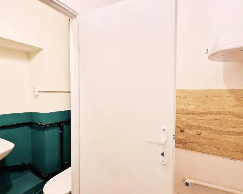 Górna / Dąbrowa - lokal na parterze 20m2