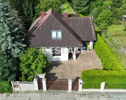Dom na Bugaju, duża działka, dobra lokalizacja.