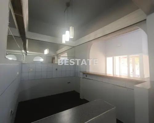 Lokal, 103m2, centrum,duża witryna,parking