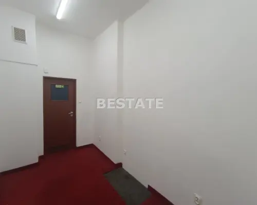 Lokal, 103m2, centrum,duża witryna,parking