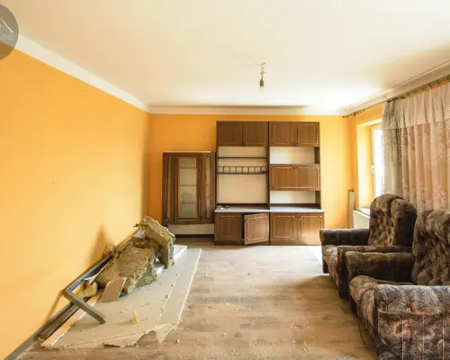 PÓŁ DOMU NA SPRZEDAŻ - 160M2 - DO REMOMTU - WITKÓW