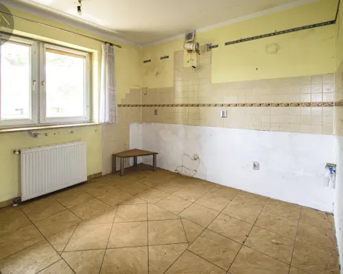 PÓŁ DOMU NA SPRZEDAŻ - 160M2 - DO REMOMTU - WITKÓW