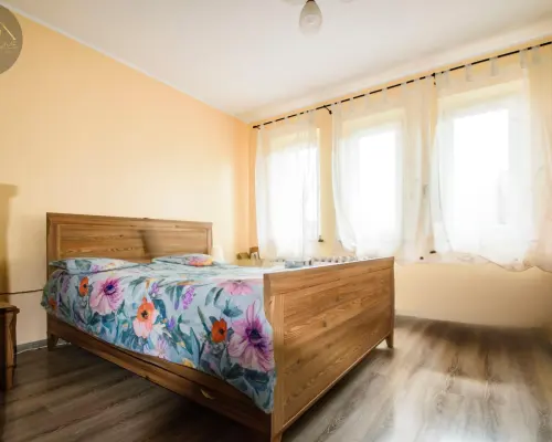 DOM WOLNOSTOJĄCY/ 160M2/ŚWIDNICA