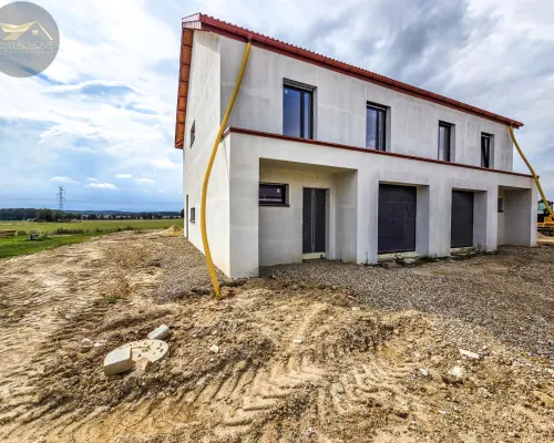 Nowa inwestycja – domy z widokiem na góry / Kalno