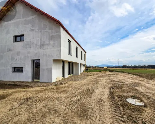 Nowa inwestycja – domy z widokiem na góry / Kalno