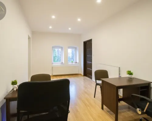 Biuro 48m2, parking / gotowe do wprowadzenia