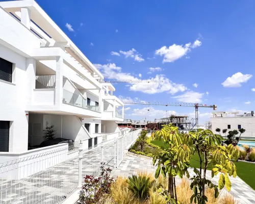 MIESZKANIA W NOWOCZESNYM KOMPLEKSIE W TORREVIEJA