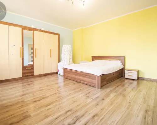 Mieszkanie 174m2 z balkonem 4 pokoje 2 łazienki