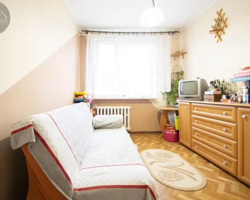 2pokojowe mieszkanie na Osiedlu Młodych z balkonem