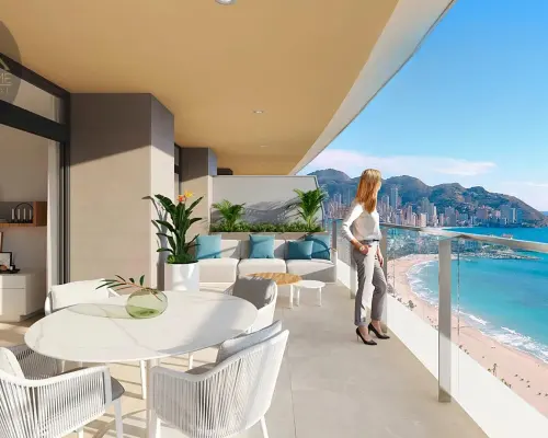 Wytworny apartament przy plaży z widokiem na morze
