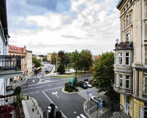 134,6M2/ 5 POKOI/ 2 BALKONY/ BLISKO CENTRUM