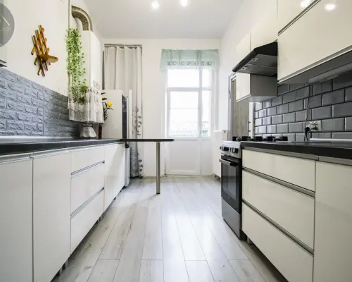 134,6M2/ 5 POKOI/ 2 BALKONY/ BLISKO CENTRUM
