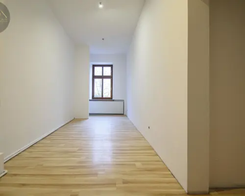 98M2/ 3 POKOJE/ I PIĘTRO/ CENTRUM