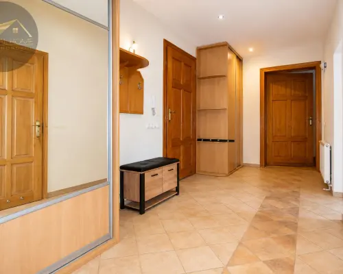 4 pokoje 133m2, 1 piętro blisko Centrum