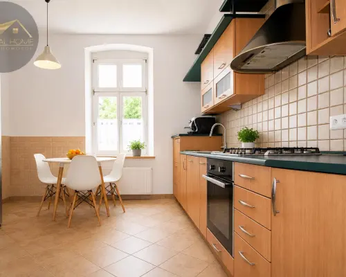 4 pokoje 133m2, 1 piętro blisko Centrum