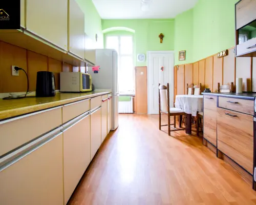 136m2, 4 pokoje, I piętro, 2 balkony