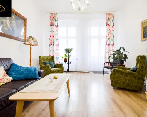 136m2, 4 pokoje, I piętro, 2 balkony