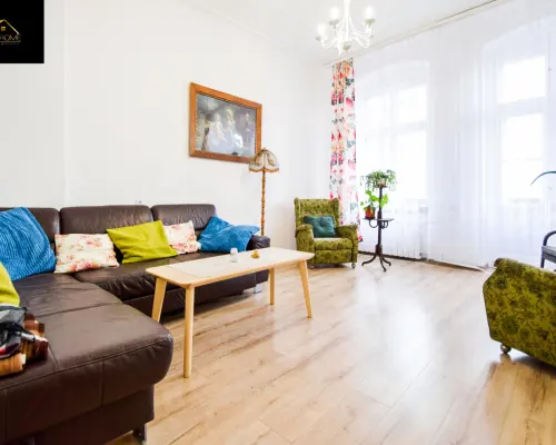 136m2, 4 pokoje, I piętro, 2 balkony