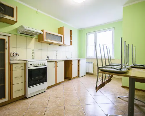 2 pokoje, balkon, 2 piętro /os. Zawiszów