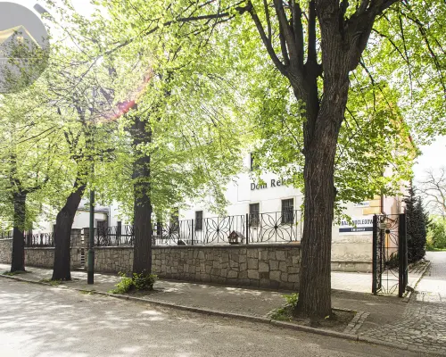 Zamek Świdnicki - zespół poklasztorny na sprzedaż