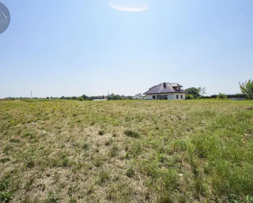 Działka z widokiem na góry i Świdnicę