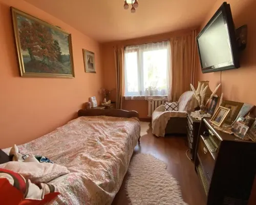 Mieszkanie 3 pokojowe 64 m kw. w Pionkach.