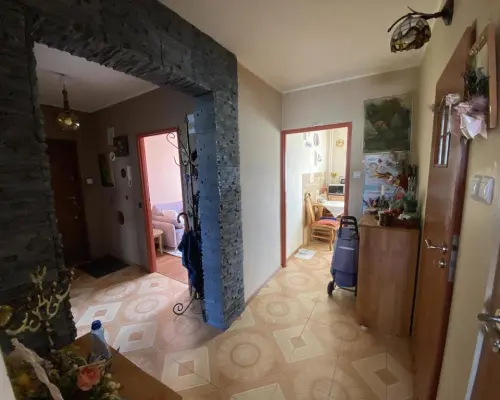 Mieszkanie 3 pokojowe 64 m kw. w Pionkach.