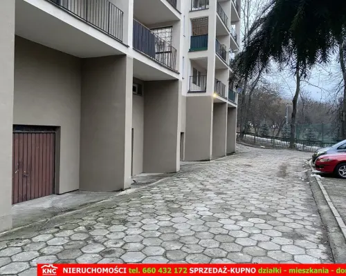 Garaż w budynku ul. Kalinowszczyzna.