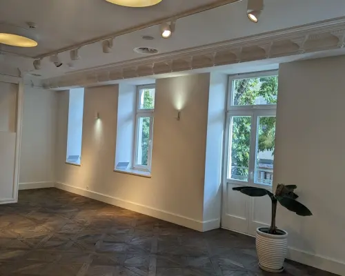 Lokal biurowo-usługowy, 116 m², centrum