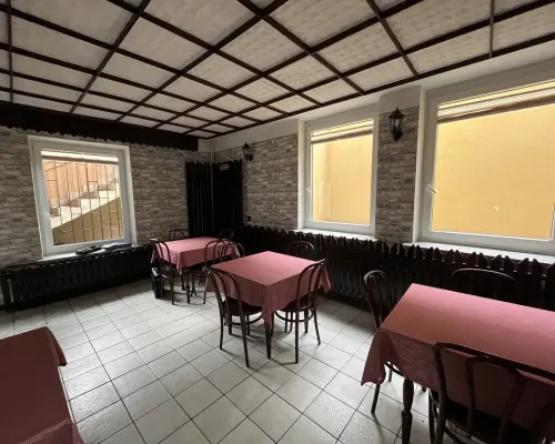 Lokal 75 m2 (wynajem) ul. Kołłątaja w Puławach.