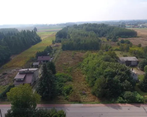 Piękna działka w pobliżu jeziora