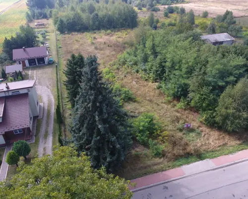 Piękna działka w pobliżu jeziora