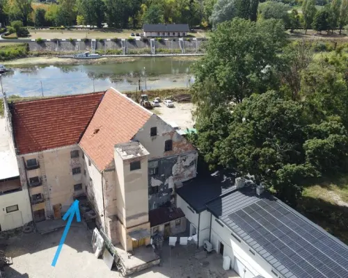 Budynek "Spichlerza" ul. 6 sierpnia w Puławach.