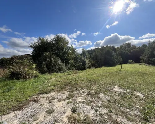 Działka 1441 m2 prze drodze 747 w Lipie Miklas.