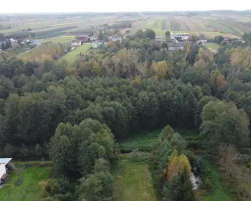Działka 1441 m2 prze drodze 747 w Lipie Miklas.