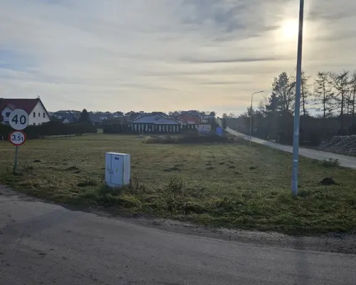Kalinówka, 23ar, budowlana, media