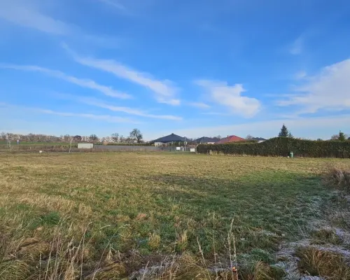 Kalinówka, 23ar, budowlana, media