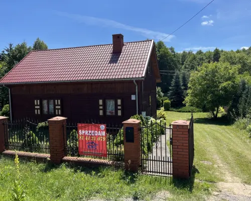 Dom na pięknej działce w Lipie Miklas gm. Lipsko.