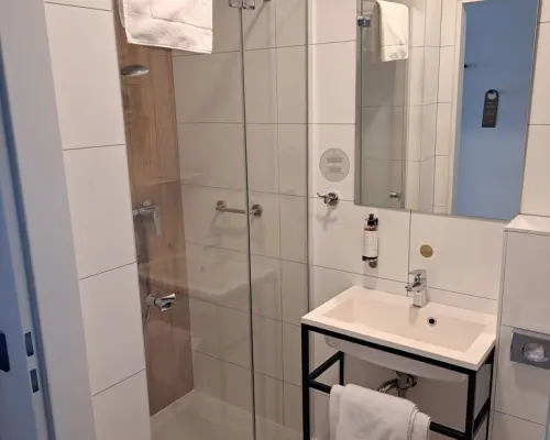 Pokój o pow. 16,26 m2 w hotelu ARCHE w Lublinie.
