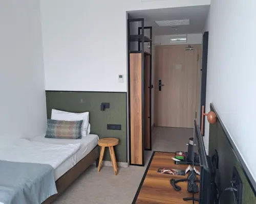 Pokój o pow. 16,26 m2 w hotelu ARCHE w Lublinie.