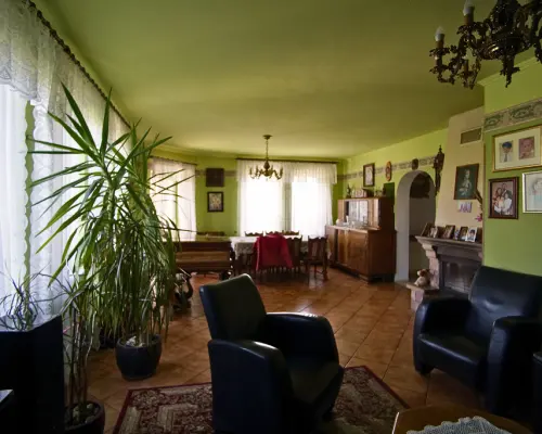 Atrakcyjny Dom do mieszkania i biznesu