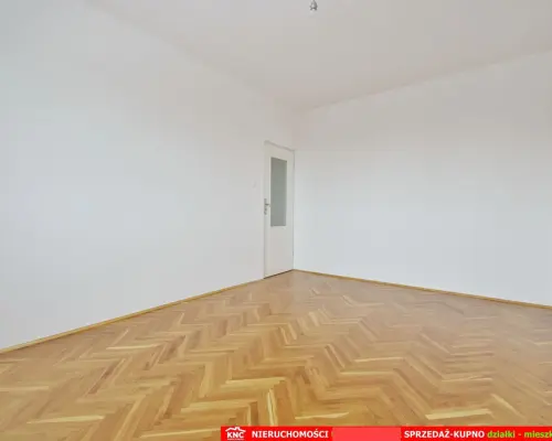 3 pokoje, po remoncie z garażem blisko Park Zdroj.