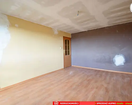 Blisko Nałęczowa, 3 pokoje z garażem i działką.