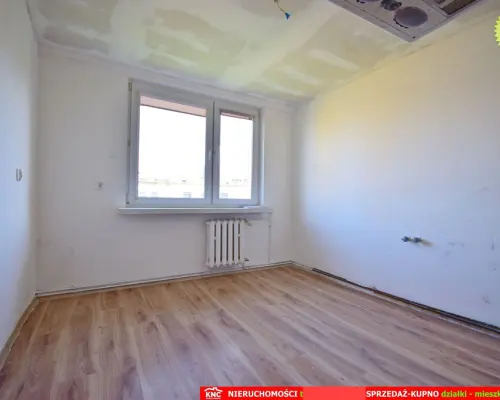 Blisko Nałęczowa, 3 pokoje z garażem i działką.